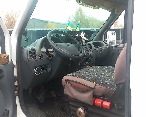 Білий Мерседес Sprinter, об'ємом двигуна 2.15 л та пробігом 89 тис. км за 13000 $, фото 7 на Automoto.ua