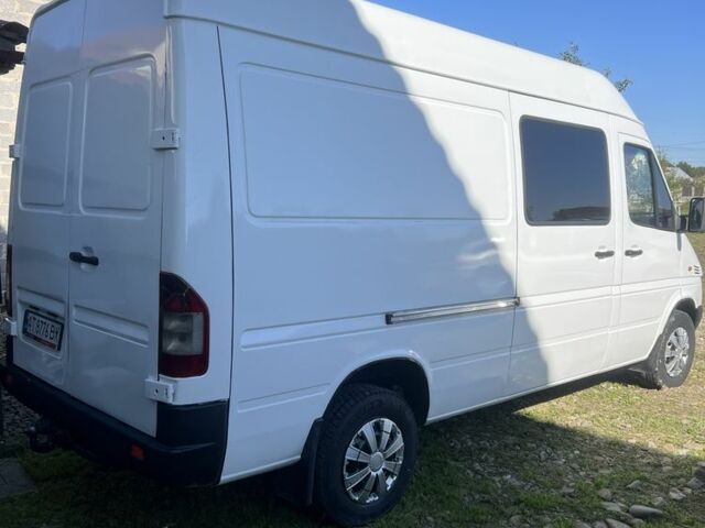 Білий Мерседес Sprinter, об'ємом двигуна 2.1 л та пробігом 600 тис. км за 7500 $, фото 3 на Automoto.ua