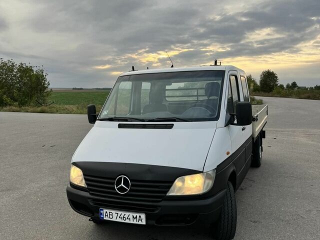Білий Мерседес Sprinter, об'ємом двигуна 2.1 л та пробігом 400 тис. км за 3750 $, фото 3 на Automoto.ua