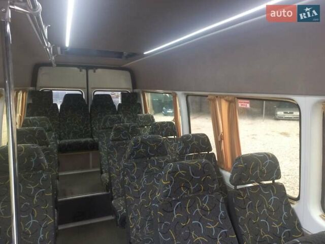 Білий Мерседес Sprinter, об'ємом двигуна 2.15 л та пробігом 89 тис. км за 13000 $, фото 5 на Automoto.ua