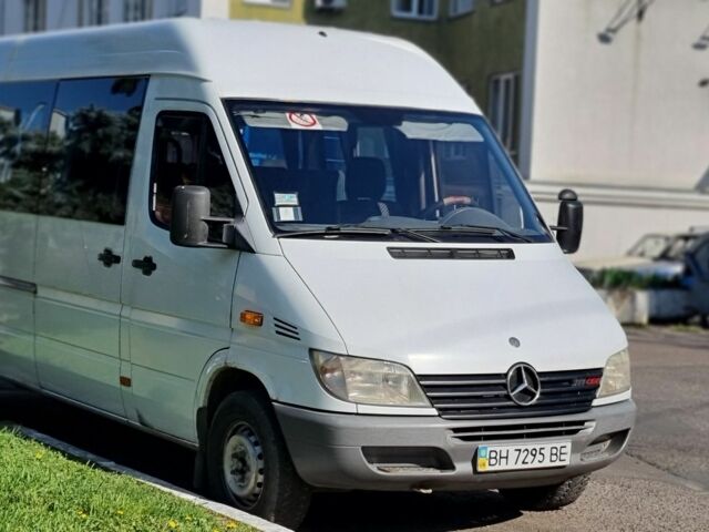 Белый Мерседес Sprinter, объемом двигателя 0.22 л и пробегом 450 тыс. км за 6999 $, фото 6 на Automoto.ua