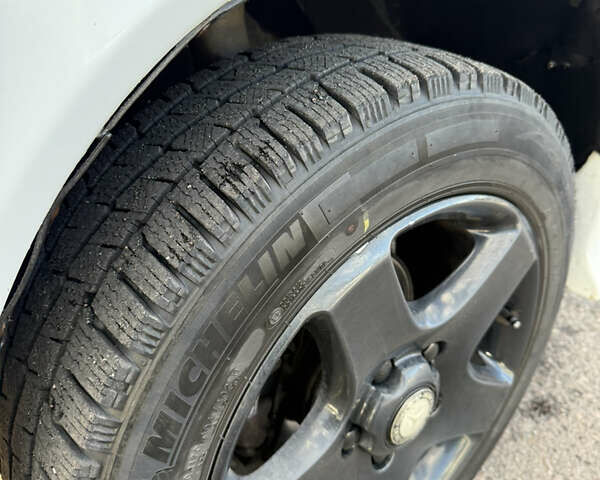 Белый Мерседес Sprinter, объемом двигателя 2.2 л и пробегом 467 тыс. км за 10300 $, фото 9 на Automoto.ua