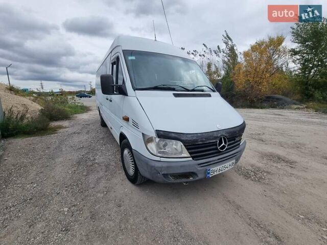 Белый Мерседес Sprinter, объемом двигателя 2.15 л и пробегом 648 тыс. км за 5600 $, фото 8 на Automoto.ua