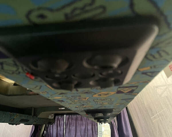 Белый Мерседес Sprinter, объемом двигателя 2.69 л и пробегом 400 тыс. км за 21999 $, фото 11 на Automoto.ua