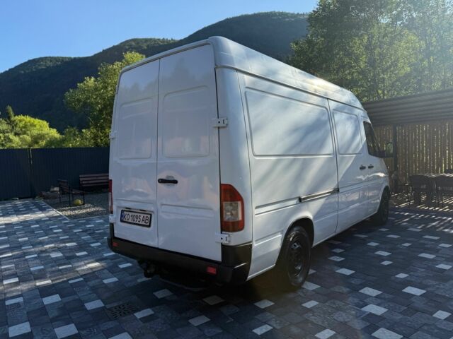Белый Мерседес Sprinter, объемом двигателя 2.1 л и пробегом 381 тыс. км за 8200 $, фото 6 на Automoto.ua