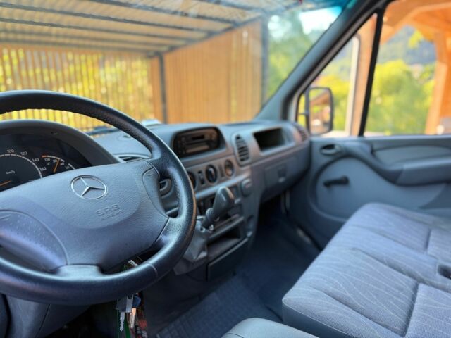 Белый Мерседес Sprinter, объемом двигателя 2.1 л и пробегом 381 тыс. км за 8200 $, фото 11 на Automoto.ua