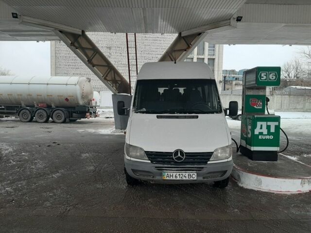 Белый Мерседес Sprinter, объемом двигателя 2.7 л и пробегом 400 тыс. км за 8000 $, фото 5 на Automoto.ua