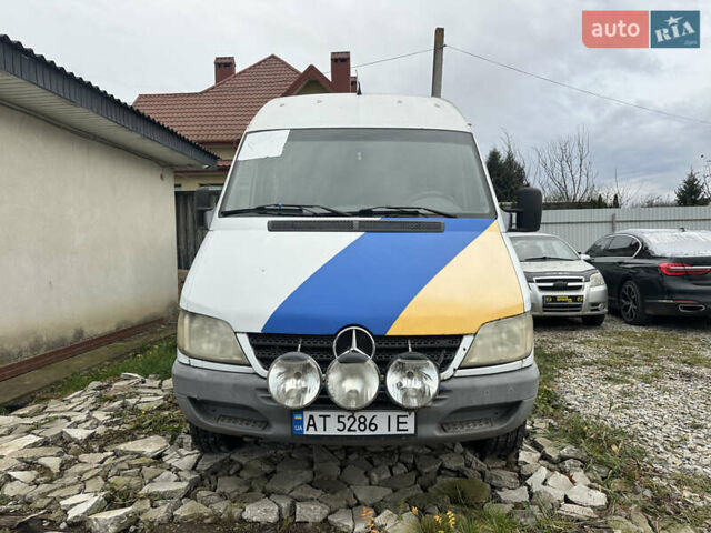 Белый Мерседес Sprinter, объемом двигателя 2.69 л и пробегом 631 тыс. км за 5800 $, фото 1 на Automoto.ua