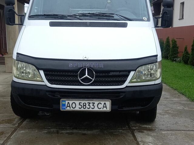 Білий Мерседес Sprinter, об'ємом двигуна 2.1 л та пробігом 714 тис. км за 9500 $, фото 1 на Automoto.ua