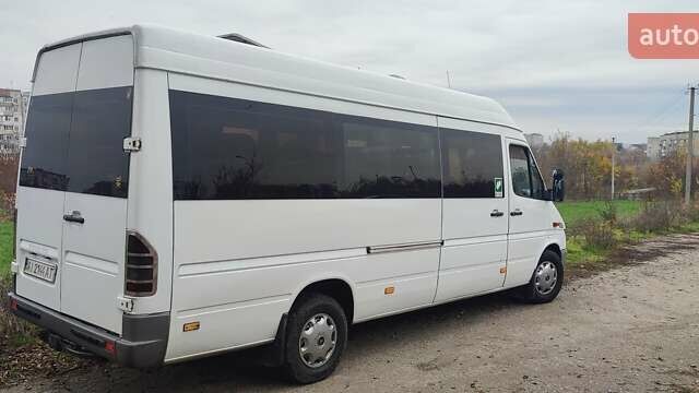 Білий Мерседес Sprinter, об'ємом двигуна 2.1 л та пробігом 500 тис. км за 12000 $, фото 1 на Automoto.ua