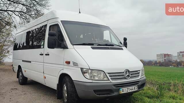 Білий Мерседес Sprinter, об'ємом двигуна 2.1 л та пробігом 500 тис. км за 12000 $, фото 2 на Automoto.ua
