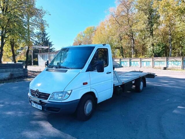 Белый Мерседес Sprinter, объемом двигателя 2.7 л и пробегом 603 тыс. км за 10900 $, фото 6 на Automoto.ua