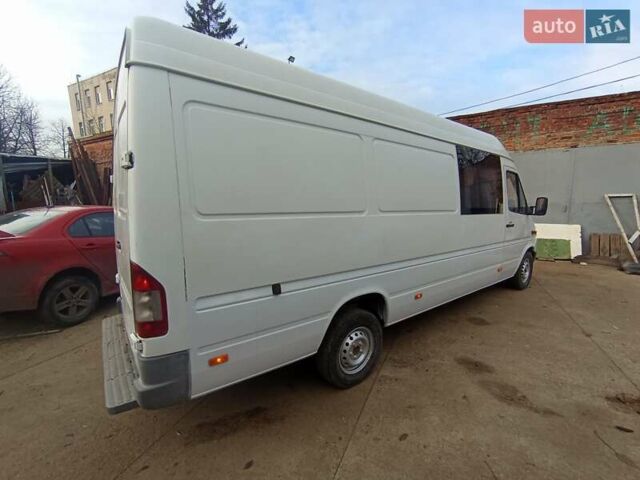 Білий Мерседес Sprinter, об'ємом двигуна 2.15 л та пробігом 700 тис. км за 8600 $, фото 4 на Automoto.ua