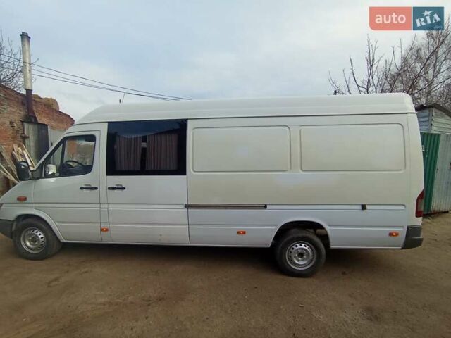 Білий Мерседес Sprinter, об'ємом двигуна 2.15 л та пробігом 700 тис. км за 8600 $, фото 2 на Automoto.ua