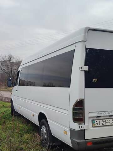Білий Мерседес Sprinter, об'ємом двигуна 2.1 л та пробігом 500 тис. км за 12000 $, фото 3 на Automoto.ua