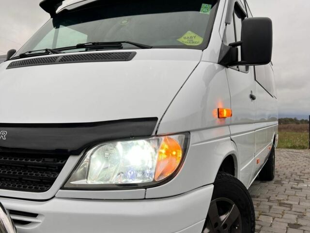 Белый Мерседес Sprinter, объемом двигателя 0 л и пробегом 400 тыс. км за 14000 $, фото 1 на Automoto.ua