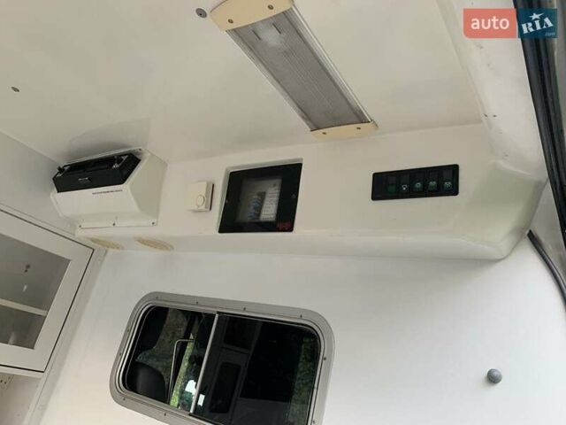 Білий Мерседес Sprinter, об'ємом двигуна 2.15 л та пробігом 58 тис. км за 9500 $, фото 23 на Automoto.ua