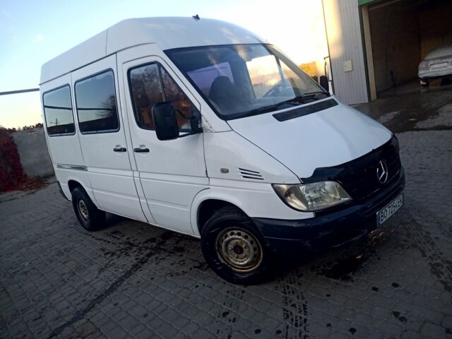 Білий Мерседес Sprinter, об'ємом двигуна 0 л та пробігом 320 тис. км за 4600 $, фото 3 на Automoto.ua