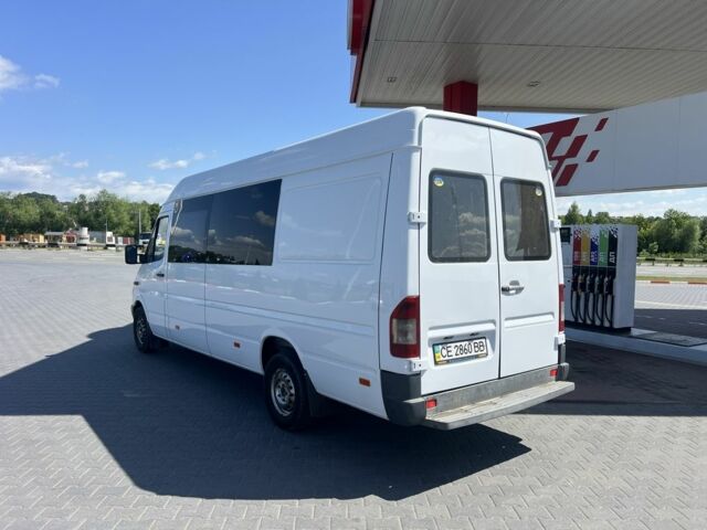 Белый Мерседес Sprinter, объемом двигателя 2.7 л и пробегом 433 тыс. км за 13000 $, фото 2 на Automoto.ua