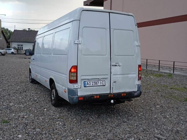 Белый Мерседес Sprinter, объемом двигателя 2.1 л и пробегом 450 тыс. км за 8000 $, фото 5 на Automoto.ua