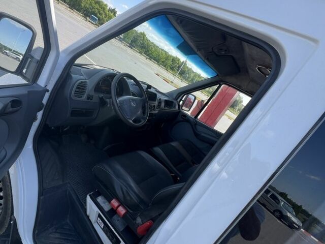 Белый Мерседес Sprinter, объемом двигателя 2.7 л и пробегом 433 тыс. км за 13000 $, фото 7 на Automoto.ua