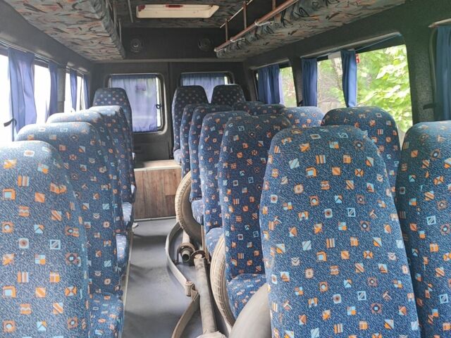 Белый Мерседес Sprinter, объемом двигателя 2.7 л и пробегом 600 тыс. км за 6000 $, фото 1 на Automoto.ua