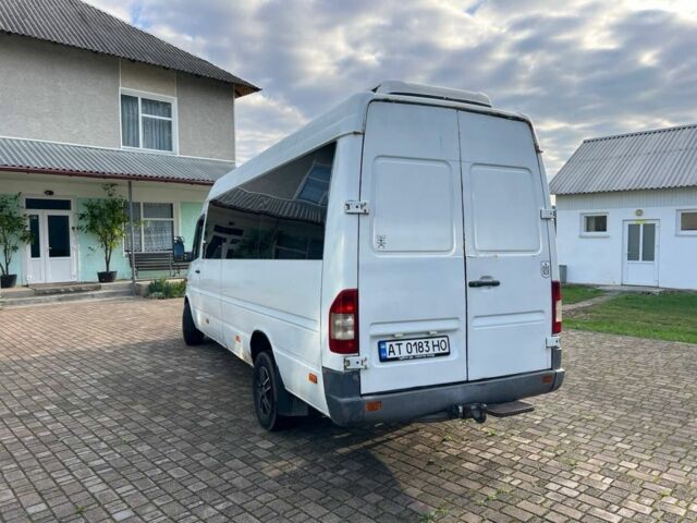 Белый Мерседес Sprinter, объемом двигателя 2.7 л и пробегом 200 тыс. км за 7800 $, фото 7 на Automoto.ua