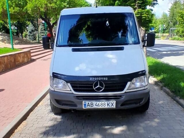 Белый Мерседес Sprinter, объемом двигателя 2.7 л и пробегом 660 тыс. км за 7700 $, фото 5 на Automoto.ua