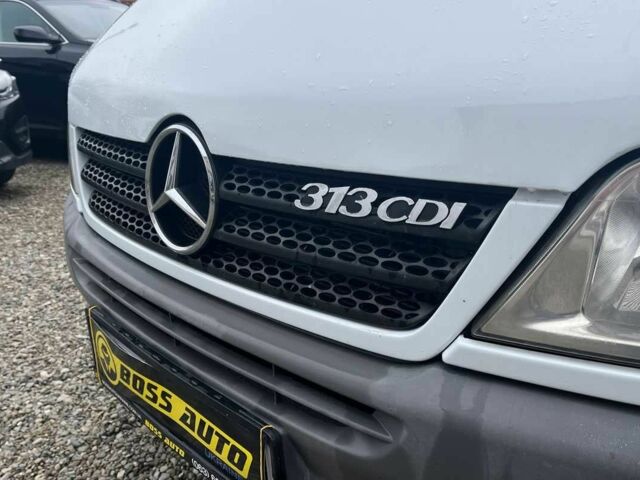 Белый Мерседес Sprinter, объемом двигателя 2.2 л и пробегом 561 тыс. км за 9500 $, фото 5 на Automoto.ua
