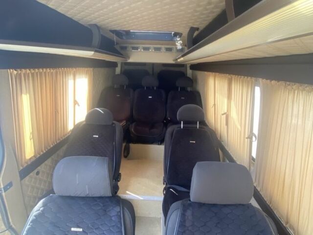 Белый Мерседес Sprinter, объемом двигателя 2.1 л и пробегом 200 тыс. км за 9700 $, фото 3 на Automoto.ua