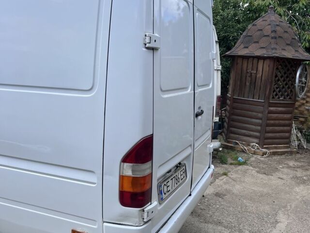 Білий Мерседес Sprinter, об'ємом двигуна 0.27 л та пробігом 300 тис. км за 7800 $, фото 3 на Automoto.ua