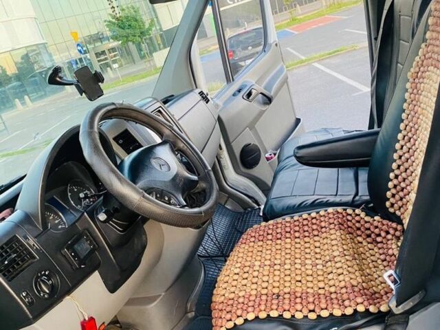 Білий Мерседес Sprinter, об'ємом двигуна 2.1 л та пробігом 500 тис. км за 10500 $, фото 16 на Automoto.ua