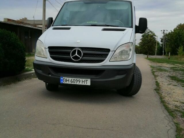 Белый Мерседес Sprinter, объемом двигателя 2.1 л и пробегом 100 тыс. км за 7700 $, фото 4 на Automoto.ua