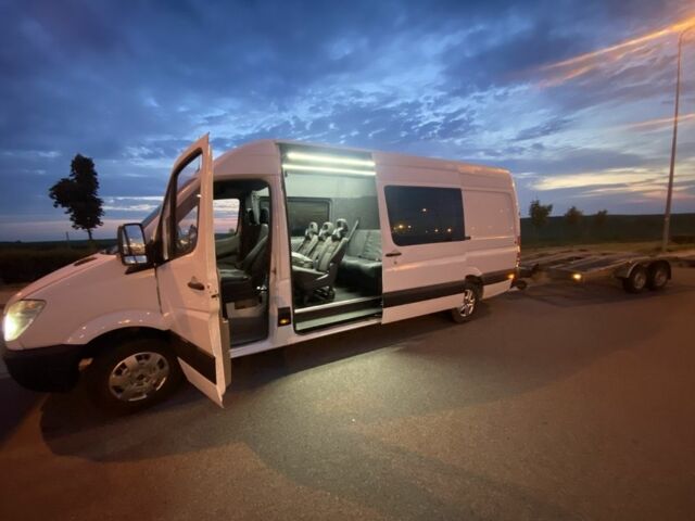 Белый Мерседес Sprinter, объемом двигателя 2.1 л и пробегом 370 тыс. км за 12700 $, фото 1 на Automoto.ua