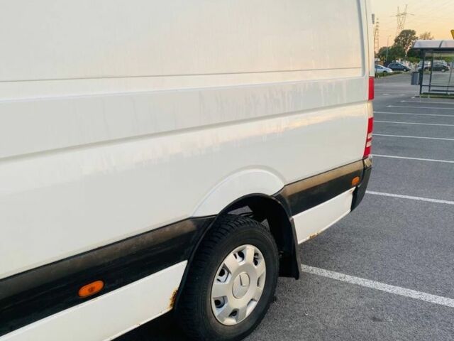Білий Мерседес Sprinter, об'ємом двигуна 2.1 л та пробігом 500 тис. км за 10500 $, фото 5 на Automoto.ua