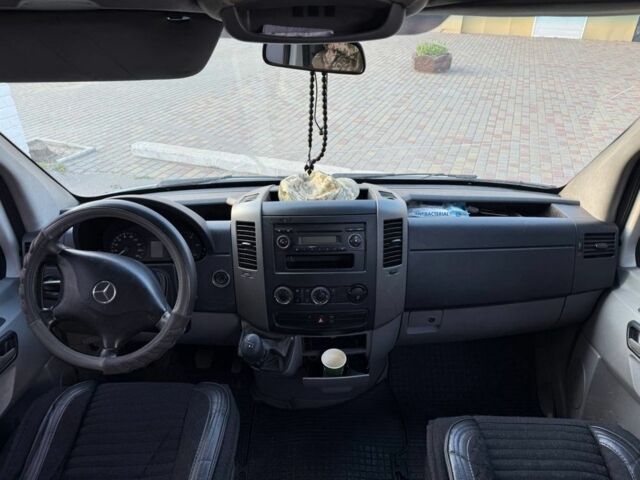 Білий Мерседес Sprinter, об'ємом двигуна 2.1 л та пробігом 395 тис. км за 10445 $, фото 12 на Automoto.ua