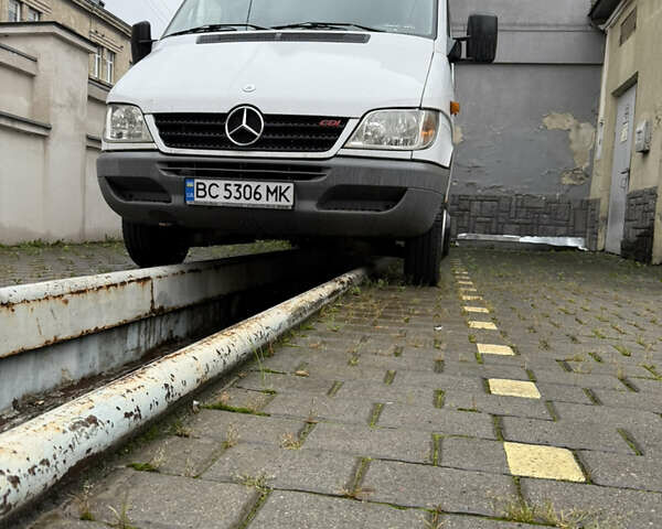 Мерседес Sprinter 2008 в Львове на Automoto.ua Белый Мерседес Sprinter, объемом двигателя 2.69 л и пробегом 113 тыс. км за 24000 $, фото 2 на Automoto.ua