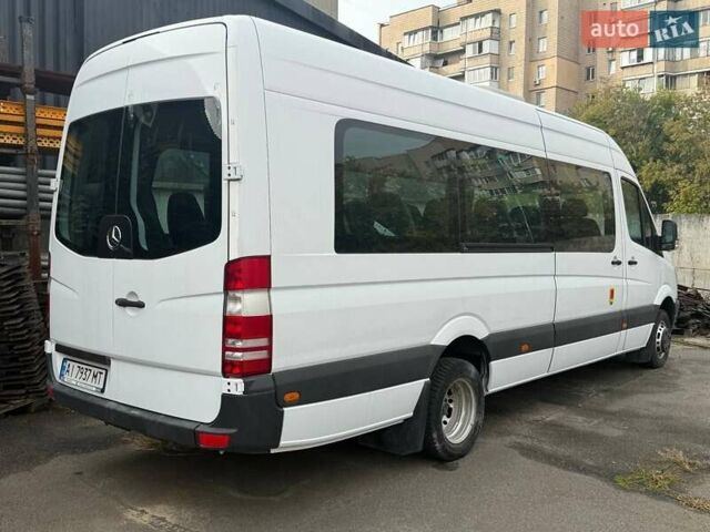 Мерседес Sprinter 2009 в Киеве на Automoto.ua Белый Мерседес Sprinter, объемом двигателя 2.14 л и пробегом 277 тыс. км за 28000 $, фото 3 на Automoto.ua
