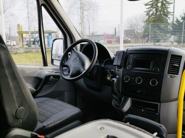Белый Мерседес Sprinter, объемом двигателя 3 л и пробегом 226 тыс. км за 37000 $, фото 7 на Automoto.ua