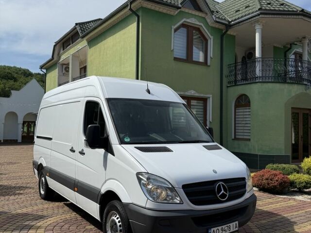 Белый Мерседес Sprinter, объемом двигателя 2.1 л и пробегом 441 тыс. км за 12900 $, фото 3 на Automoto.ua