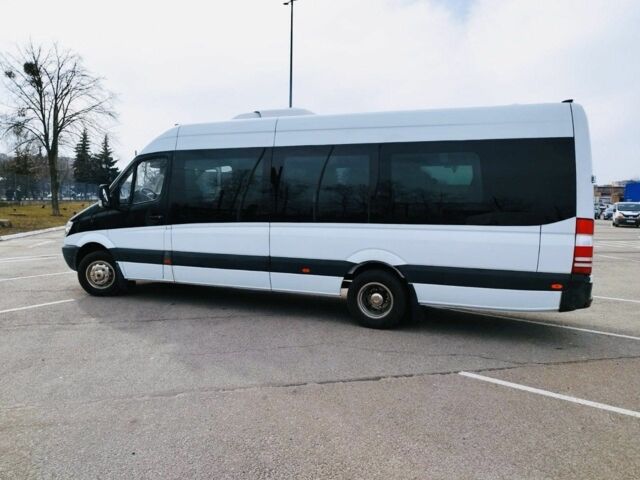Белый Мерседес Sprinter, объемом двигателя 3 л и пробегом 226 тыс. км за 37000 $, фото 3 на Automoto.ua