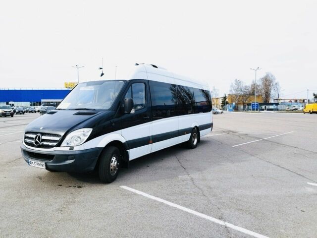 Белый Мерседес Sprinter, объемом двигателя 3 л и пробегом 226 тыс. км за 37000 $, фото 4 на Automoto.ua