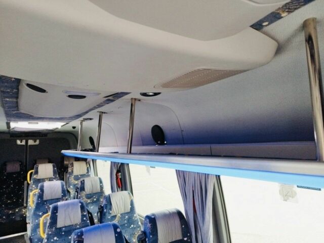 Белый Мерседес Sprinter, объемом двигателя 3 л и пробегом 226 тыс. км за 37000 $, фото 9 на Automoto.ua