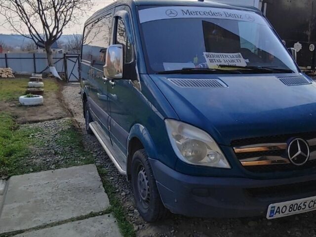 Белый Мерседес Sprinter, объемом двигателя 2.1 л и пробегом 465 тыс. км за 7200 $, фото 1 на Automoto.ua