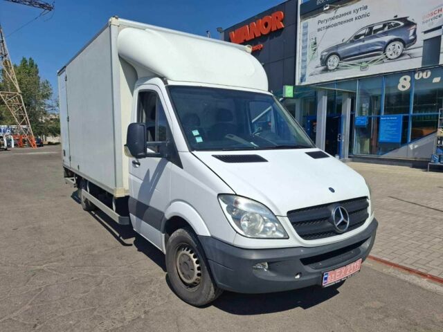 Белый Мерседес Sprinter, объемом двигателя 2.2 л и пробегом 266 тыс. км за 12999 $, фото 4 на Automoto.ua