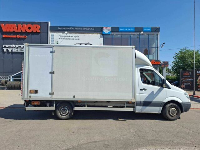 Белый Мерседес Sprinter, объемом двигателя 2.2 л и пробегом 266 тыс. км за 12999 $, фото 5 на Automoto.ua