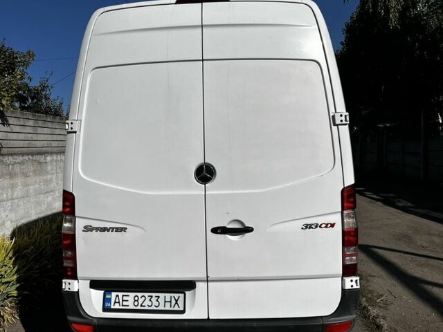 Білий Мерседес Sprinter, об'ємом двигуна 2.1 л та пробігом 500 тис. км за 10000 $, фото 3 на Automoto.ua