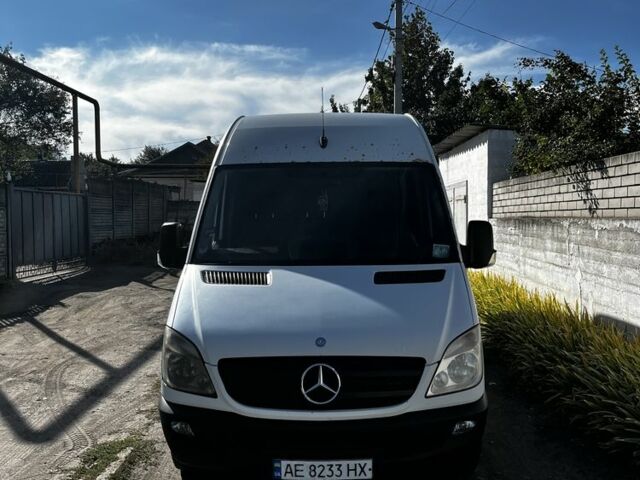 Білий Мерседес Sprinter, об'ємом двигуна 2.1 л та пробігом 500 тис. км за 10000 $, фото 1 на Automoto.ua
