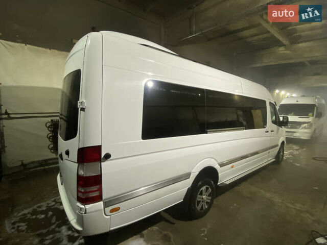 Білий Мерседес Sprinter, об'ємом двигуна 2.2 л та пробігом 820 тис. км за 40300 $, фото 2 на Automoto.ua
