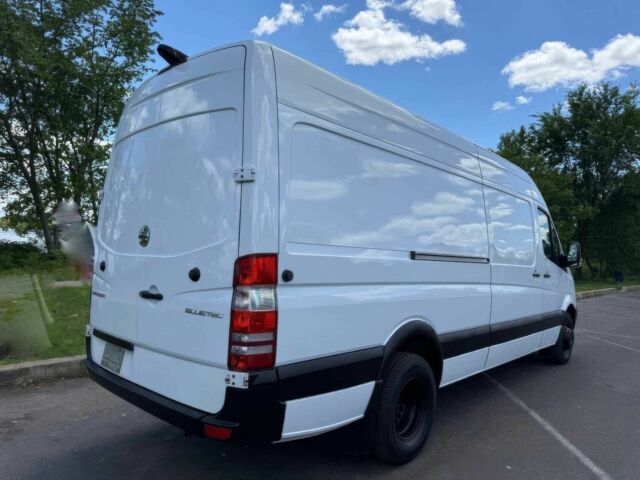 Білий Мерседес Sprinter, об'ємом двигуна 3 л та пробігом 89 тис. км за 9000 $, фото 4 на Automoto.ua